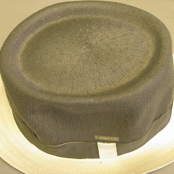 New Kangol hat Small